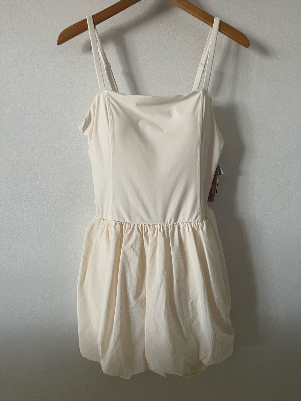 Women’s Cream Faux Satin Bubble Dress with Bubble Skirt Sz XL